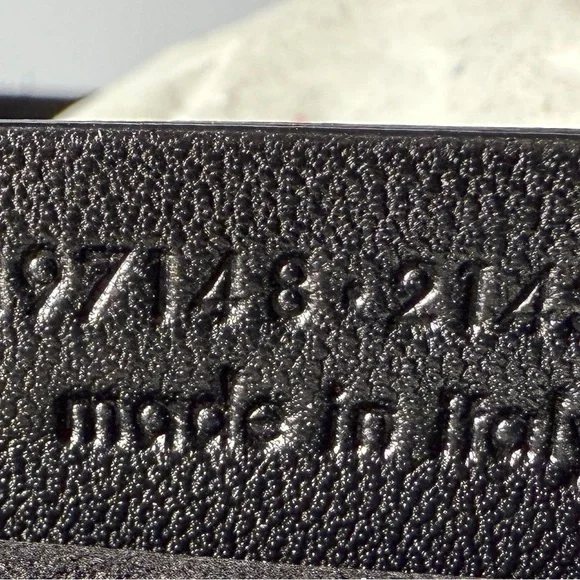 YVES SAINT LAURENT
Black Patent Leather/Suede Muse Two Bag - Picture 4 of 16